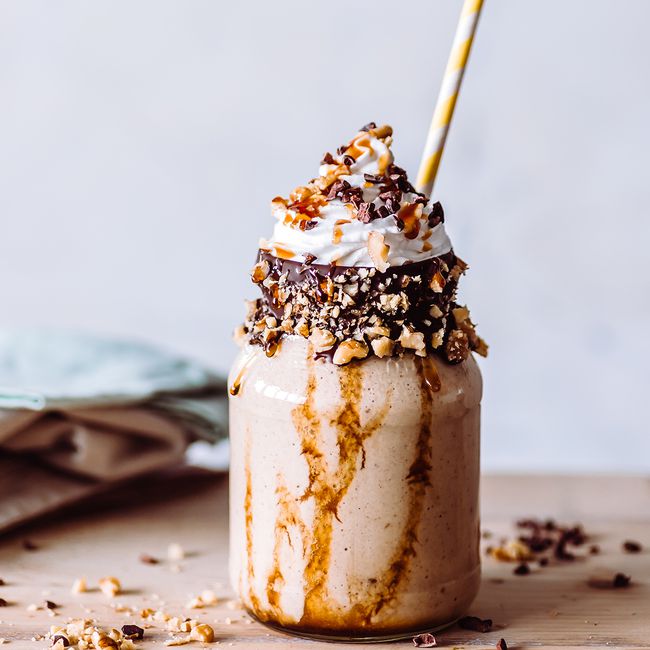 a milkshake made from keto shake recipes