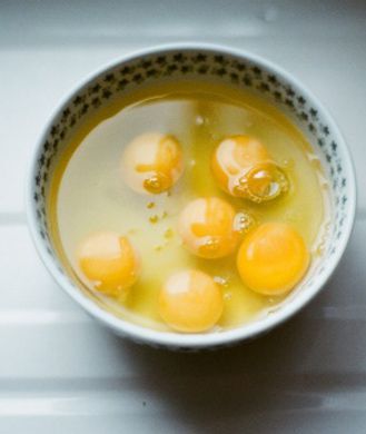 egg-yolk-color-329