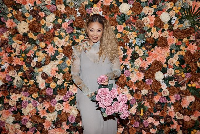 LaRayia_Gaston_flowers