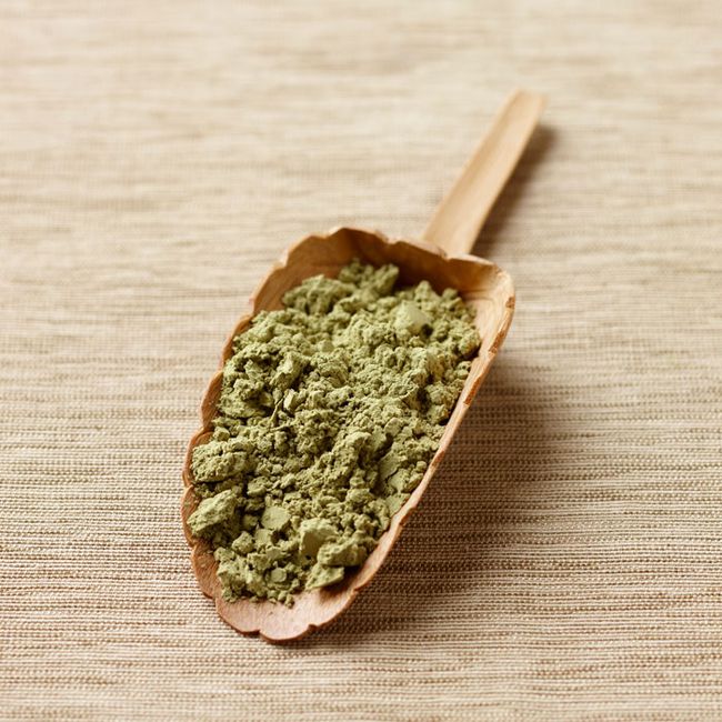 healthy-green-juice-smoothies-ingredients-matcha