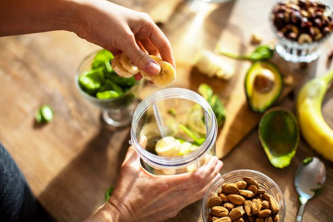 Protein-Shake-Intro-Slide-GettyImages-1223823290